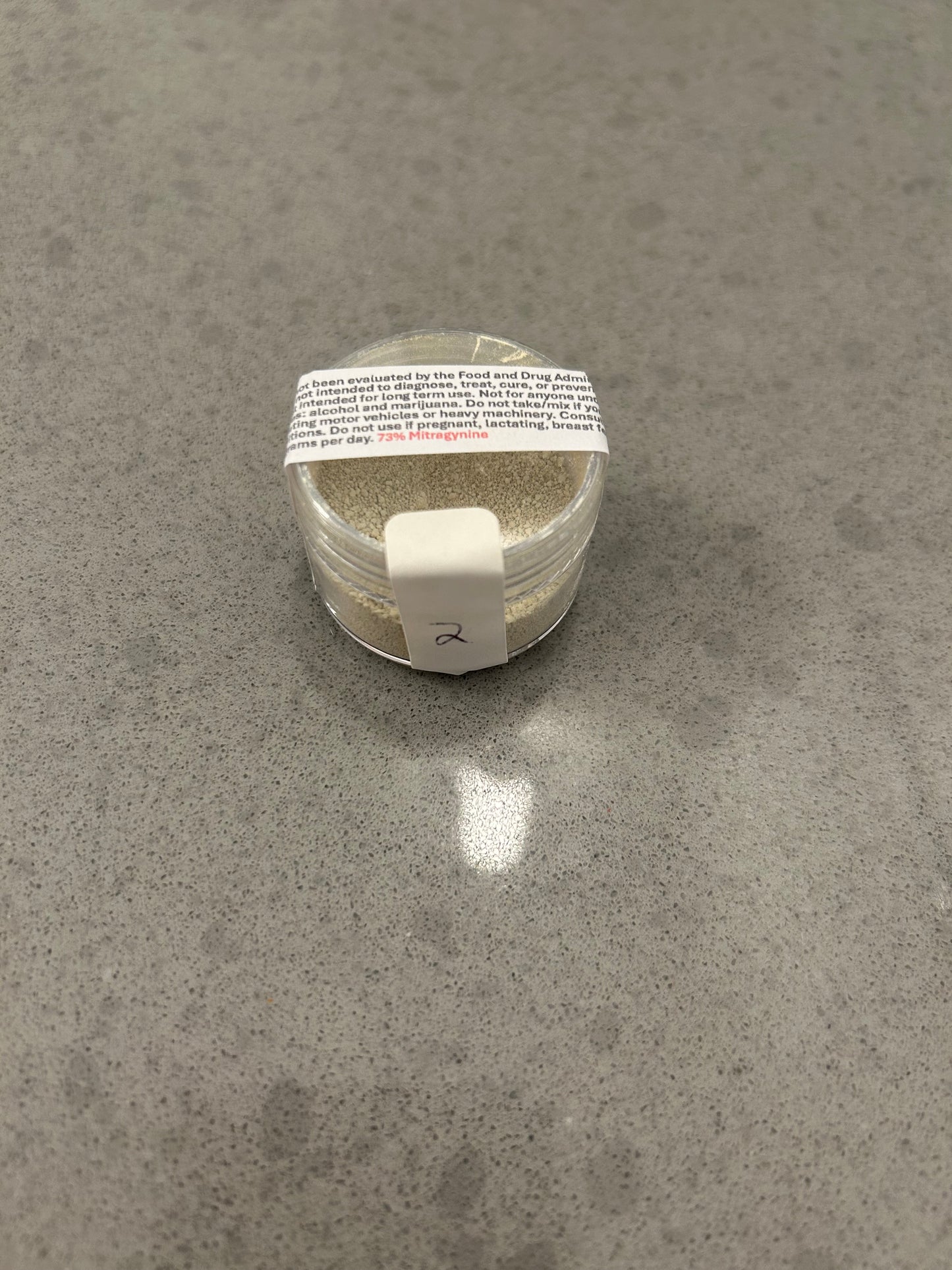 2 Grams 73% Mitragynine Extract